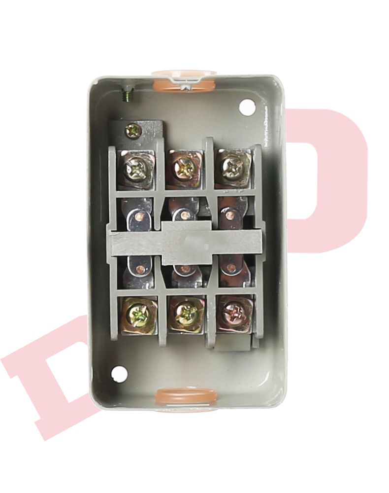德力西動力押扣開關(guān)CDP3-230/BS230 切割機(jī)開關(guān) 電動機(jī)開關(guān) 通用型押扣開關(guān)